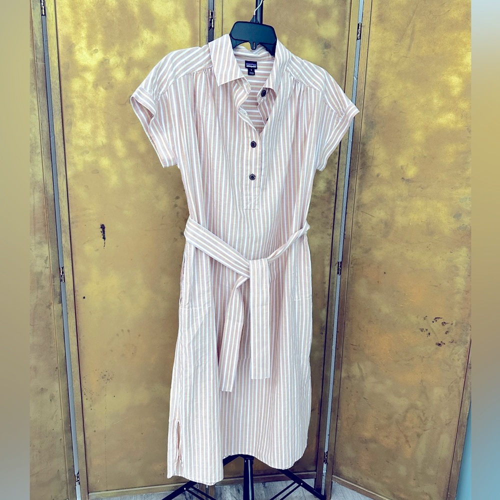 Patagonia Summer Midi Dress Size Small. Multi color stripe